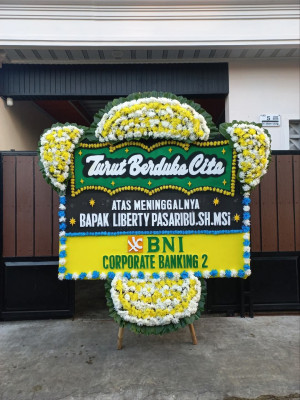 Papan Bunga Duka di Hamdan