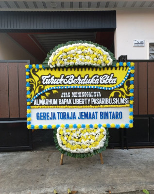Papan Bunga Duka di Hamdan