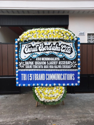 Papan Bunga Duka di Hamdan